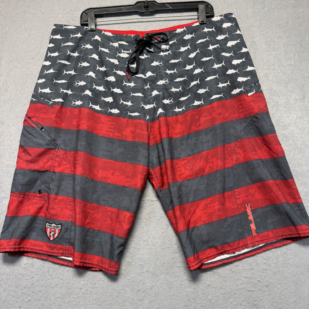 Pelagic Sharkskin Board Shorts Mens 40x12 Red Grey American Flag Fish  Fishing